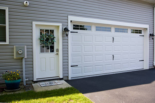 24/7 Emergency Garage Door Panel Replacement experts in West Monroe, MI